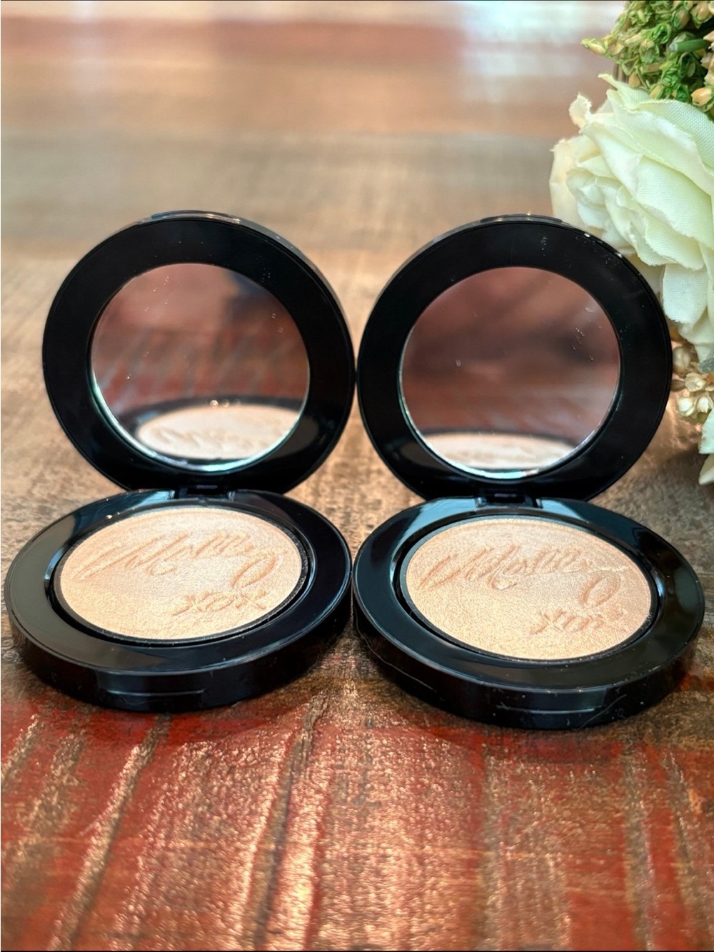 New MALLY Effortlessly AIRBRUSHED HIGHLIGHTER in STARDUST Duo!